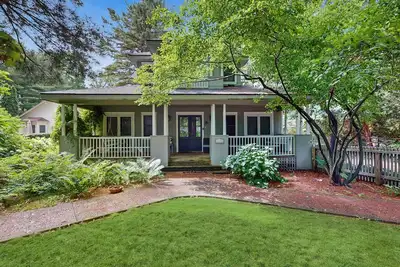 Image de Dog-Friendly Home w/ a Guest House, Private Hot Tub, & Free WiFi