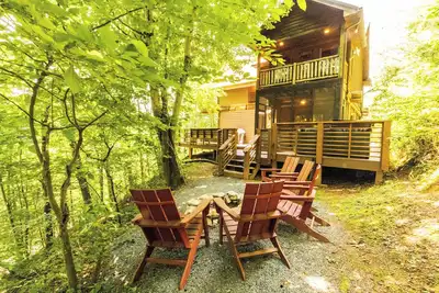 Image de Watershed 2 - Perfect for a Double Date Retreat or Family Fun!