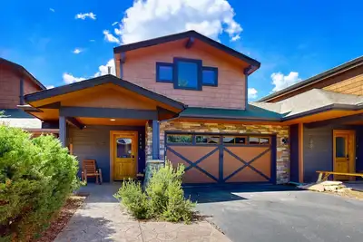 Image de Luxurious dog-friendly townhome near Lake Estes with fantastic views