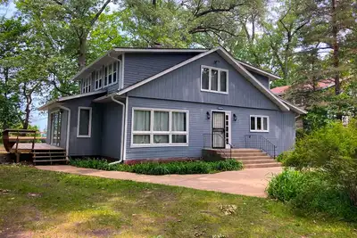 Image de Family-friendly Home w/ Lake Views, Free WiFi & Private Beach Access