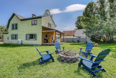 Image de Dog-friendly house near Okemo Mountain Resort, skiing, & heart of Ludlow Village