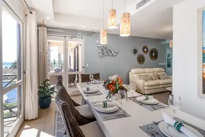 Image de Deluxe, Beachfront Apartment w\/ Shared Pools, Free WiFi, & Central A\/C
