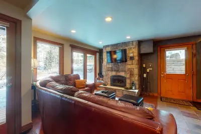 Image de Creekside East Vail Condo Close to Village & Ski Shuttle w/Free WiFi