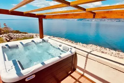 Image de Saint Nicholas lighthouse with big terrace and jacuzzi - island of Brac