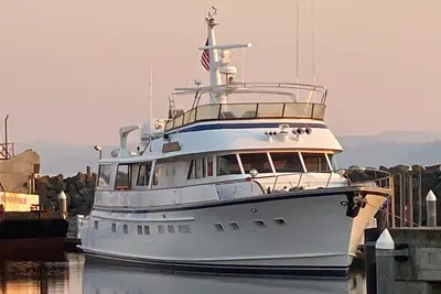 Image de Don't book a place, book an Alaskan Adventure on an 85 foot Super Yacht