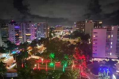 Image de Beautiful condominium with an impecable view to the ocean and city avenues