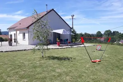 Image de Entre Lacs Et Montagnes - Maison Ind. Climatisee 3 Chambres Avec Terrain Clos