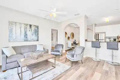 Image de Beautiful Condo w Outdoor Pool, Hot Tub and Sauna