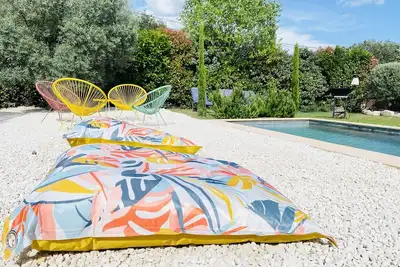 Image de Maison en Provence avec piscine nage contre courant et salle de sport