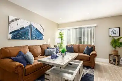 Image de Walk 2 Old Town & Fashion Square|4 Heated Pools