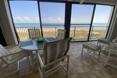 Image de On the beach 4th Floor Direct Ocean Front Condo