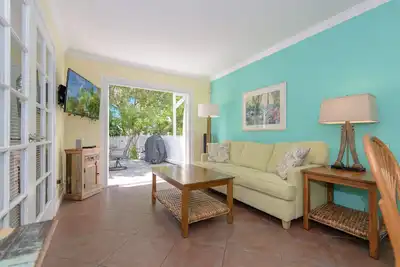 Image de Craig & Cindy Key West Truman Annex Shipyard Condo with a deck at Mile Marker 0!