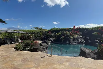 Image de Functional Luxury-8 Person van to Rent! Hilton Pass, Family friendly-3bedroom, M4
