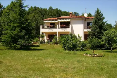 Image de Appartement de deux chambres avec la terrasse Vinez, Labin (A-18493-a)