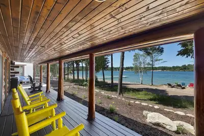 Image de Beautiful Log Home with all the comforts and amenities anyone would ever need!