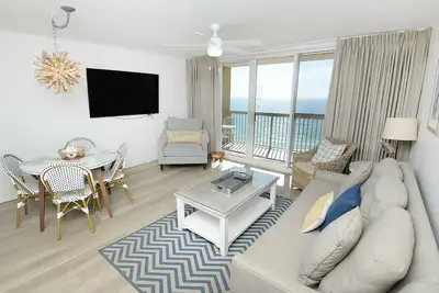 Image de Oceanfront and beachfront with absolutely unbelievable views!