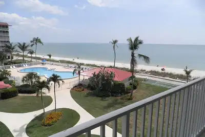 Image de Ocean Front Condo, All Remodeled, 20 min from Naples