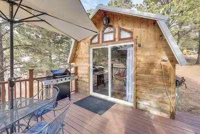 Image de Tiny Cabin w/ Outdoor Dining Area - Near Keystone!