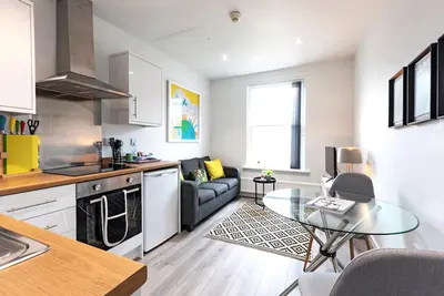 Image de The Snug at City Haven-Classique-Appartement-Salle de bain privée séparée
