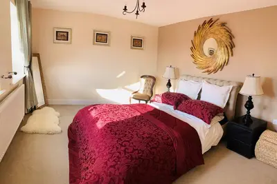 Image de Famille-Maison-Salle de bain et douche-Vue sur la campagne