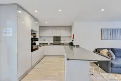 St Martins House Luxury Apartments Ruislip- Apt E