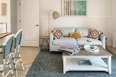 Image de Remodeled Coastal Retreat in Anna Maria, Fl – Steps from the Beach!