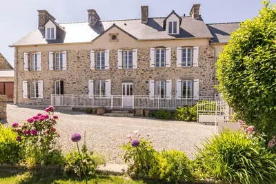 Image de Maison d'exception avec jardin, sauna, bain suédois et équipements haut de gamme en Normandie