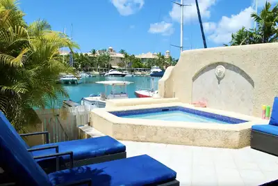 Image de Port St. Charles - 3 Bedroom Marinafront Villa