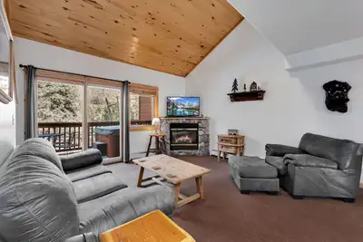 Image de Bugle Pointe A03 (Private Hot tub) River Views!