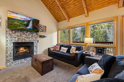 Image de Creekside Suites 04 River View!
