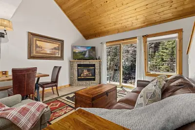 Image de Creekside Condos H (Private Hot tub) River Views!
