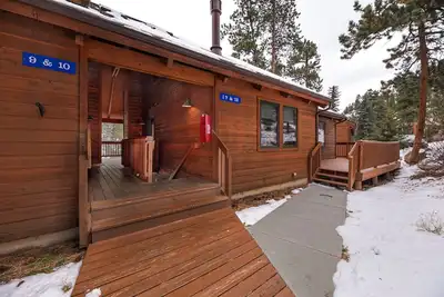 Image de Creekside Suite 12 River View!