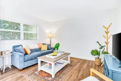 Image de Remodeled Coastal Retreat in Anna Maria, Fl – Steps from the Beach!