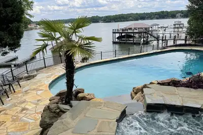 Image de Paradise At The Lake-Pool & Optional Boat Rental. Great for families! Generator