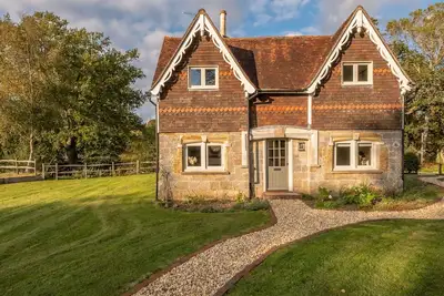 Image de Hensill Farmhouse is a wonderfully isolated, 19th century cottage