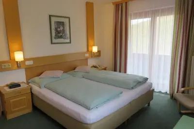 Image de Family room \"Feuerlilie\" with mountain view - Berghof Sturmgut