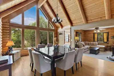 Image de Serene Spacious Log Home | San Juan Mountain Views | Pet-Friendly