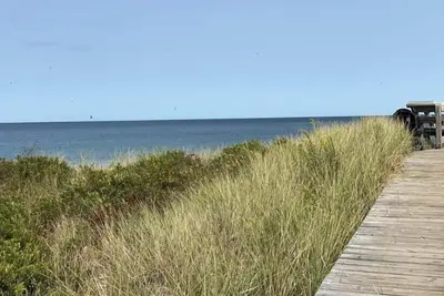 Image de Reduced Rates! ! Walk to Scorton Shores Beach - 3bed/2bath ac Book Now