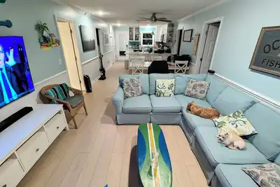 Image de Beautiful Island Beach Home 2 Mins Walk to The Beach