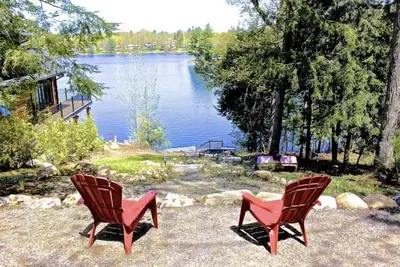 Image de Charming Lakefront Bala Cottage