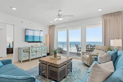 Image de Blu 503 ~ Luxury Oceanfront 4br/3ba ~ Sleeps 11 ~ Unbelievable Views!