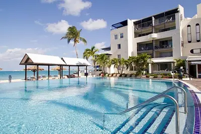 Image de Beach front 1 bedroom apartment overlooking Simpson Bay