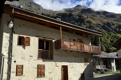 Image de Chalet de charme à Champagny-en-Vanoise (La Grange à Mémé Joséphine)