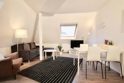 Image de Studio-en Ville-Salle de bain privée séparée-Vue ville