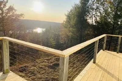 Image de Beautiful views and water access on 20 acre paradise! slps 14 Hot tub dock kayak