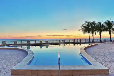 Image de Spacious Beachfront Condo on Lido Beach in Sarasota