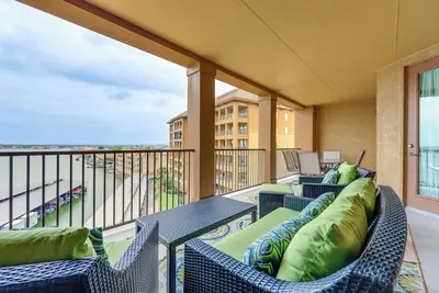 Image de Lake Lbj Condo w/ Private Balcony, Lake Views