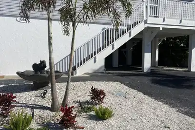 Image de Enjoy Sunsets at Fully Equipped 2br/2ba Duplex 2 shorts blocks by the Beach