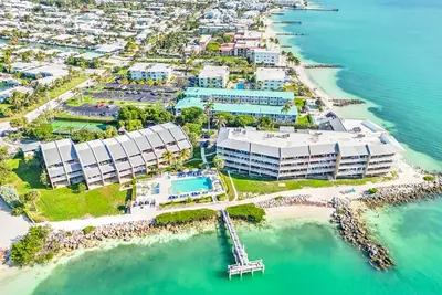 Image de Top Floor Oceanfront Condo in Premier Kcb Complex