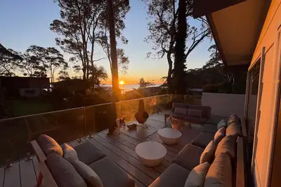 Image de High View Haven - Ocean views, right by the beach